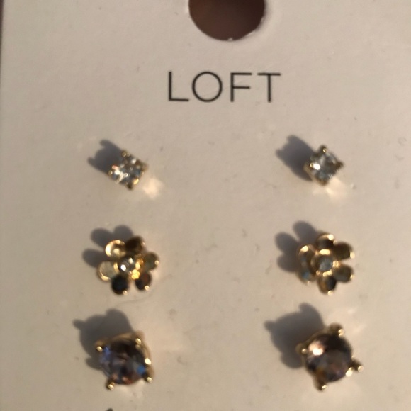 Gorgeous, new Loft shining moments earring set❤️ - Picture 6 of 8